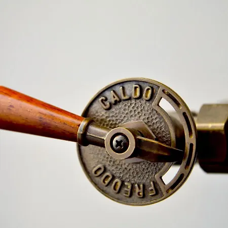 Regal House Navigatori 23