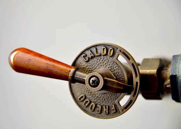 Regal House Navigatori 23