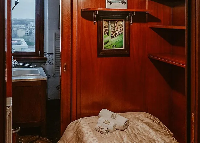 Regal House Navigatori 23