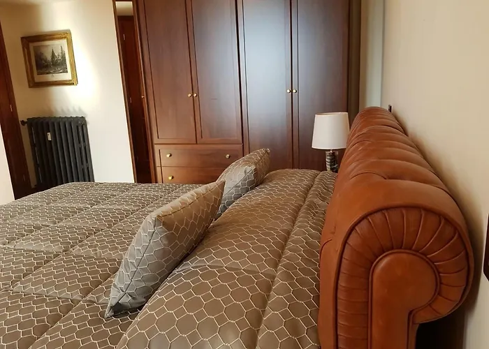 Regal House Navigatori 23 4*