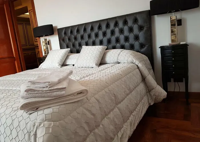 Regal House Navigatori 23 Casa de hóspedes 4*